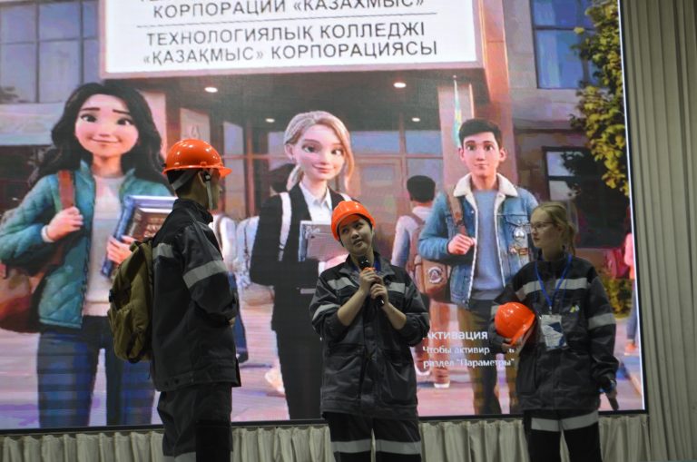 Teктоники командасы, шығармашылық сахна